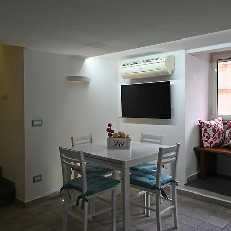 Il Rifugio Di Beppe Apartment Наполи Екстериор снимка