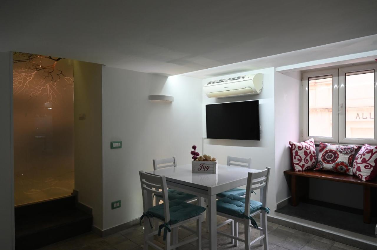Il Rifugio Di Beppe Apartment Наполи Екстериор снимка