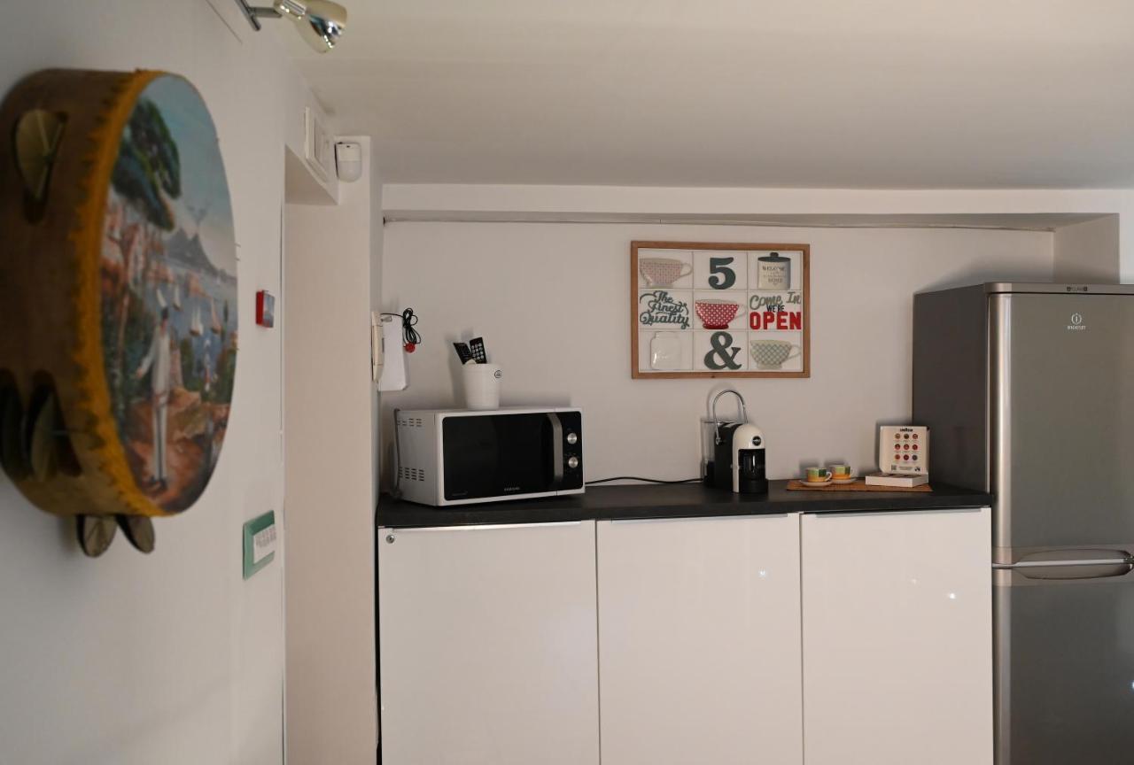 Il Rifugio Di Beppe Apartment Наполи Екстериор снимка