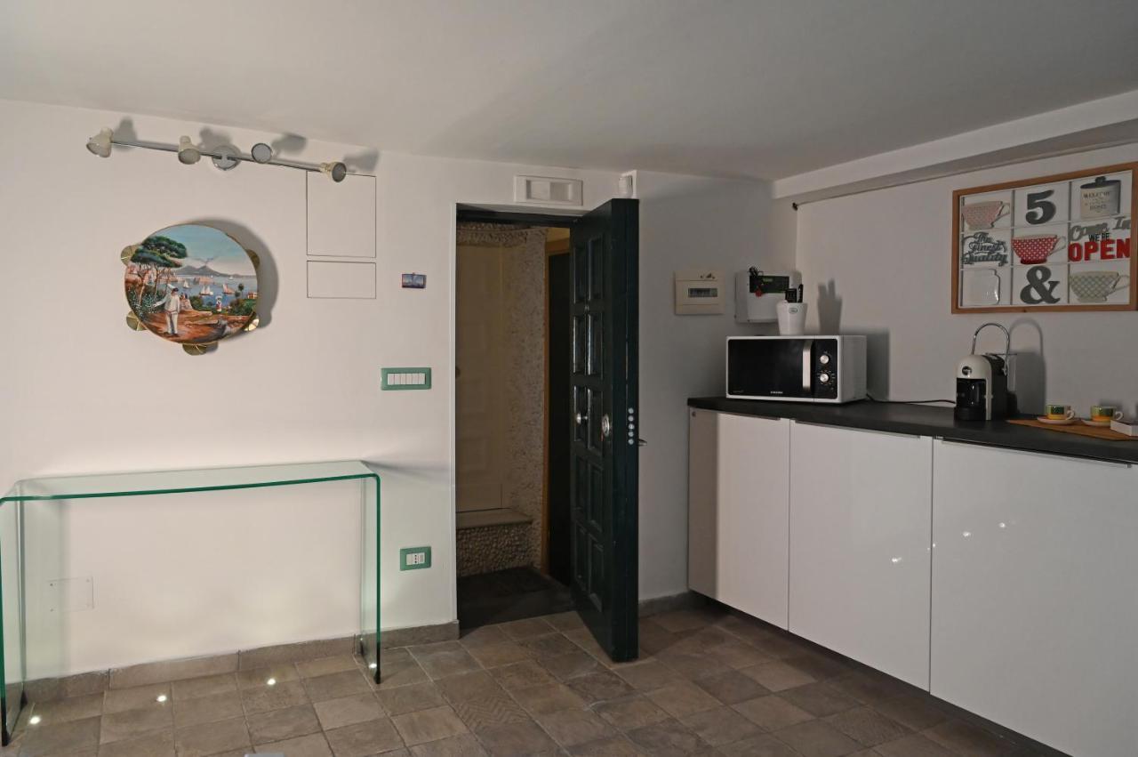 Il Rifugio Di Beppe Apartment Наполи Екстериор снимка